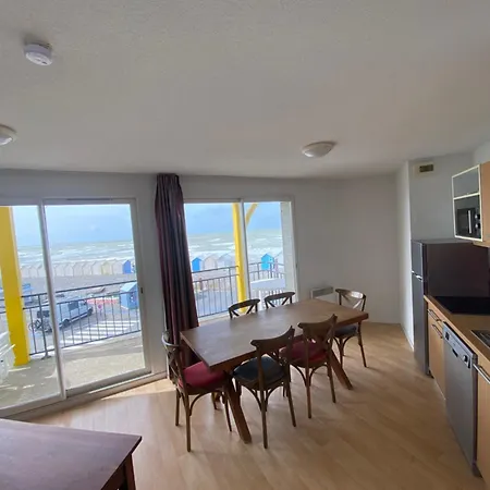 L'elegance Du Large カイユー・シュル・メール